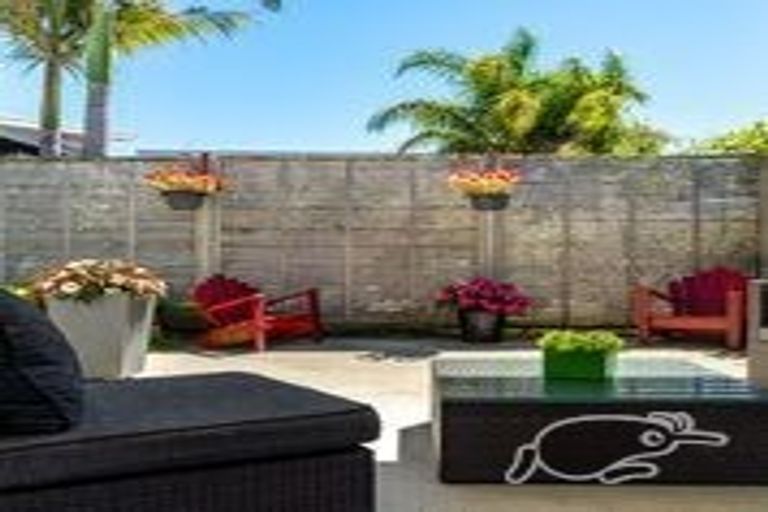 Photo of property in 14 Seabreeze Road, Mangawhai Heads, Mangawhai, 0505