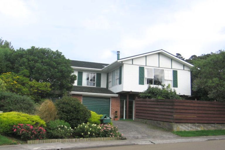 Photo of property in 35 Elliott Street, Johnsonville, Wellington, 6037