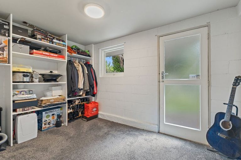 Photo of property in 9 Esher Place, Saint Martins, Christchurch, 8022