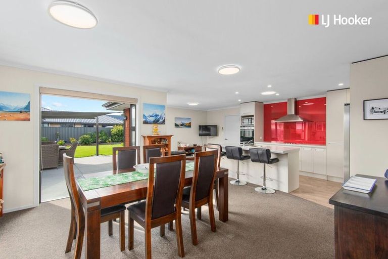 Photo of property in 12 Centre Street, Mosgiel, 9024