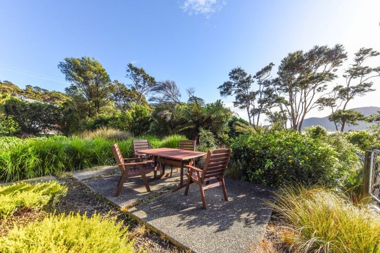 Photo of property in 1 Field Terrace, Okiwi Bay, 7193