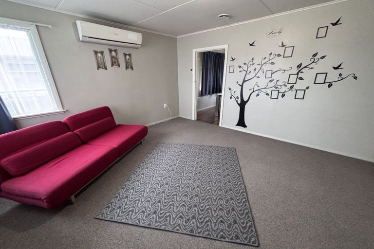 Photo of property in 27 Duff Crescent, Highbury, Palmerston North, 4412