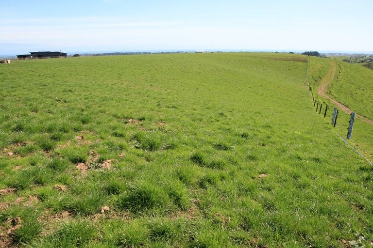 Photo of property in 888a Otaraoa Road, Tikorangi, Waitara, 4383