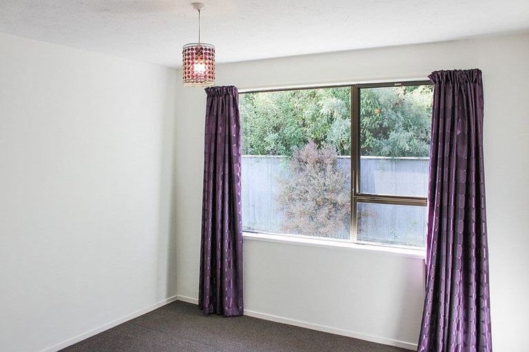 Photo of property in 1/11 Manor Place, Bryndwr, Christchurch, 8053