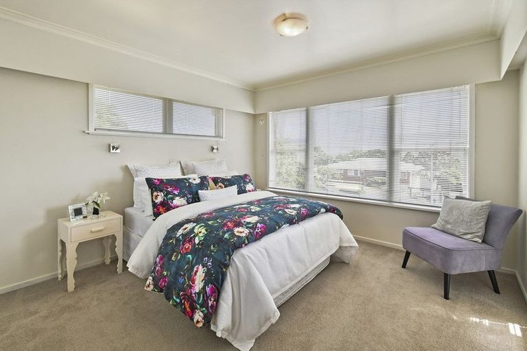 Photo of property in 8 Hamlet Place, Pukekohe, 2120