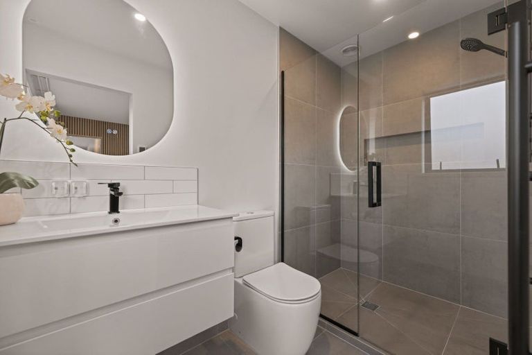 Photo of property in 51 Corriedale Road, Jacks Point, 9371