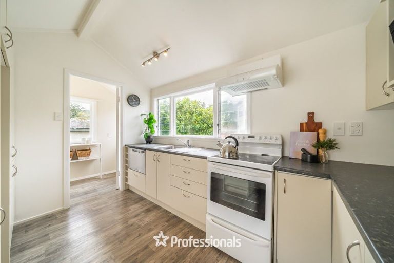 Photo of property in 135 Kings Crescent, Hutt Central, Lower Hutt, 5010