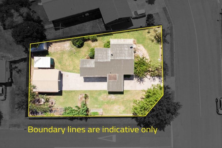 Photo of property in 14 Darlington Street, Ngatea, 3503