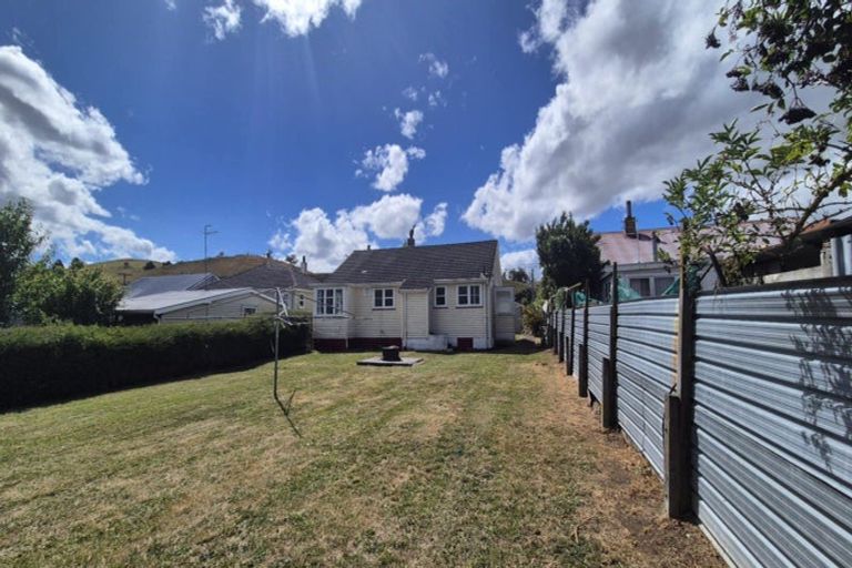 Photo of property in 18 Takahe Street, Taihape, 4720