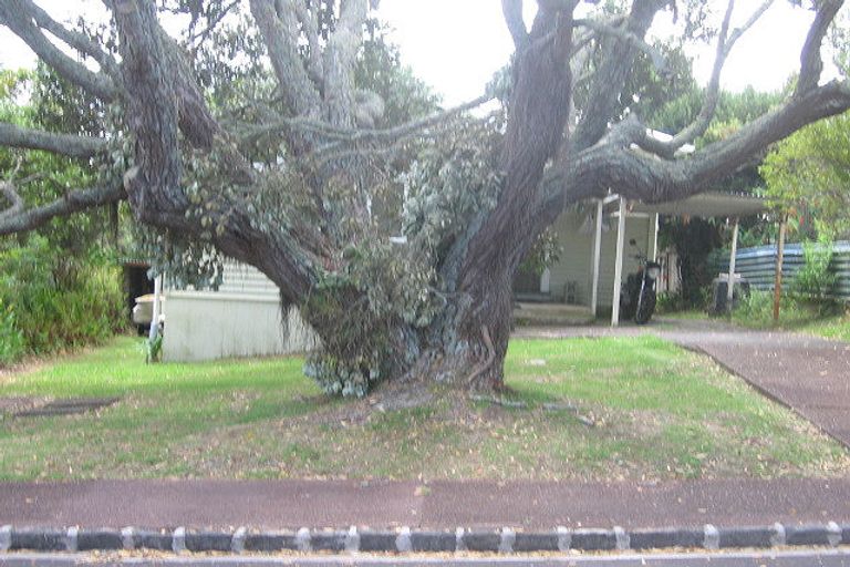 Photo of property in 18 Saint Leonards Road, Devonport, Auckland, 0624