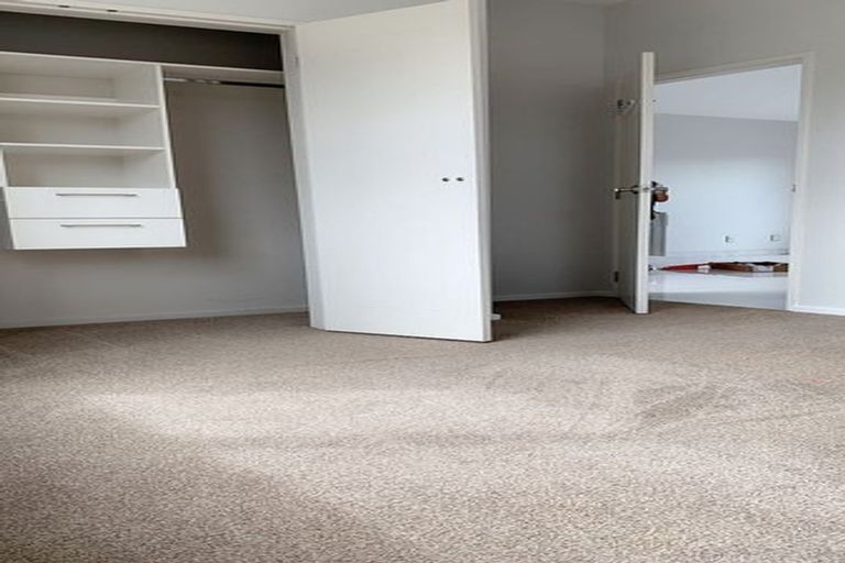 Photo of property in 2 Castlederg Drive, Flat Bush, Auckland, 2019