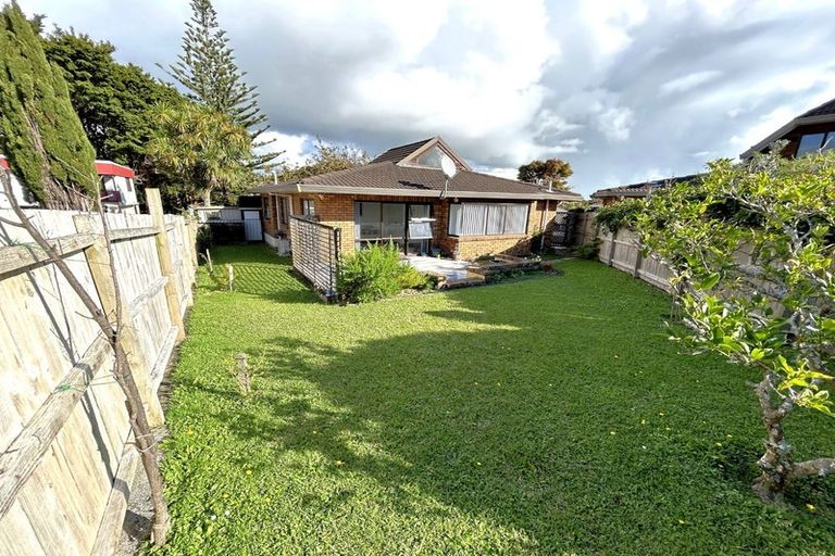 Photo of property in 3/55 Scenic Drive, Hillpark, Auckland, 2102