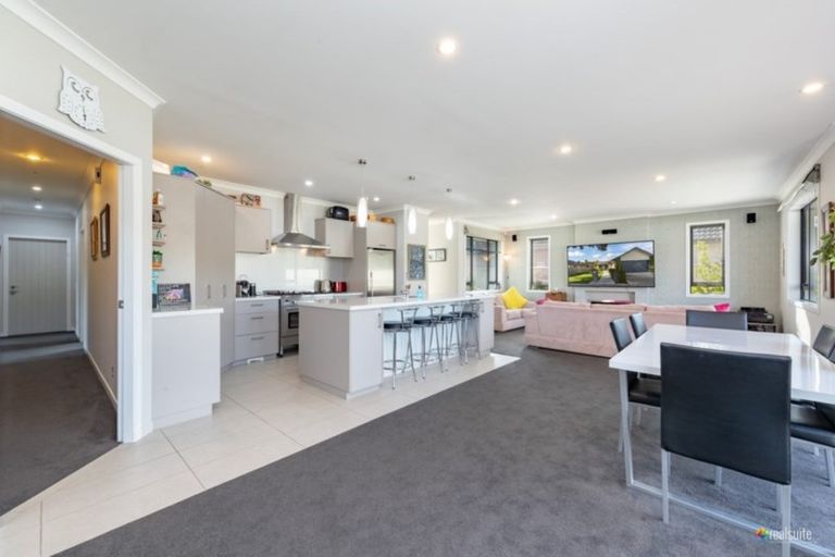Photo of property in 9 Vernon Grove, Brown Owl, Upper Hutt, 5018