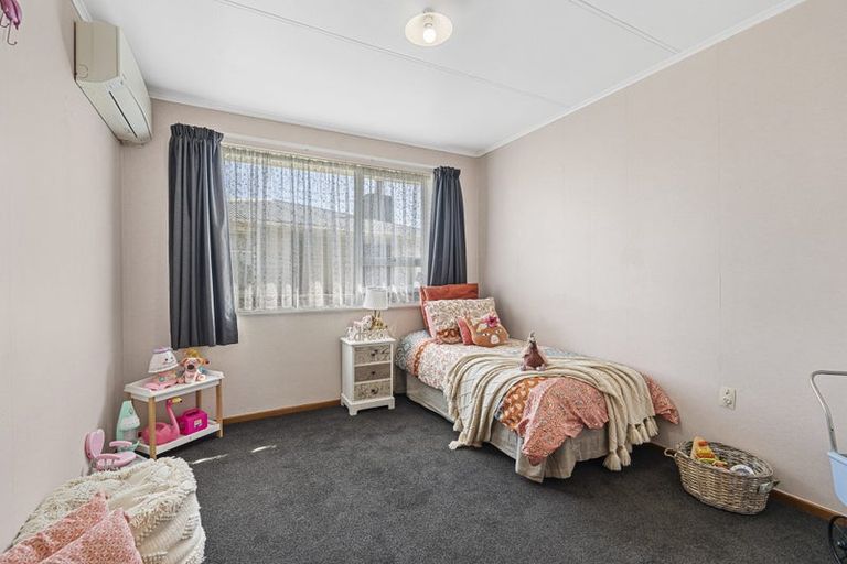Photo of property in 19 Hume Street, Waitara, 4320