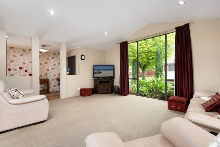 Photo of property in 5 Buxton Place, Ohauiti, Tauranga, 3112