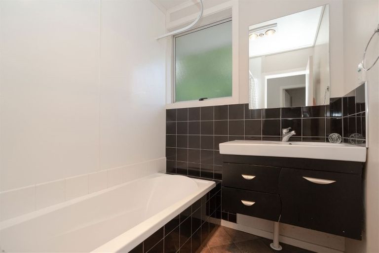 Photo of property in 5 Filmer Place, Melville, Hamilton, 3206