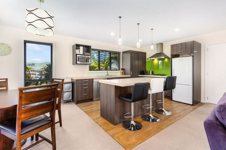 Photo of property in 6 Tasman Close, Aotea, Porirua, 5024