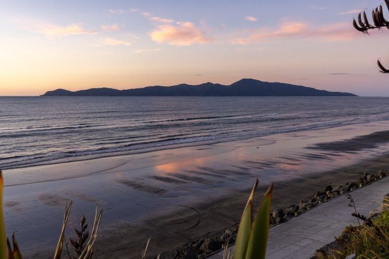 Photo of property in 80 The Esplanade, Raumati South, Paraparaumu, 5032