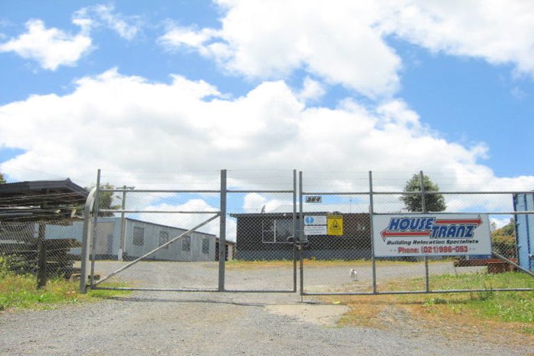 Photo of property in 564-568 Great South Road, Runciman, Drury, 2578