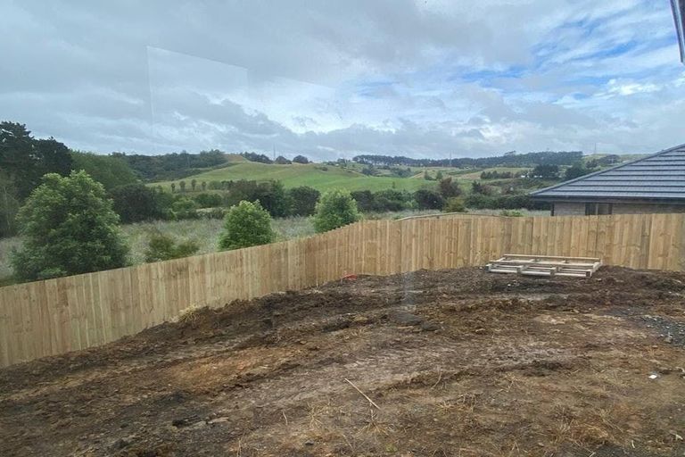 Photo of property in 33b Leathem Crescent, Pokeno, 2402