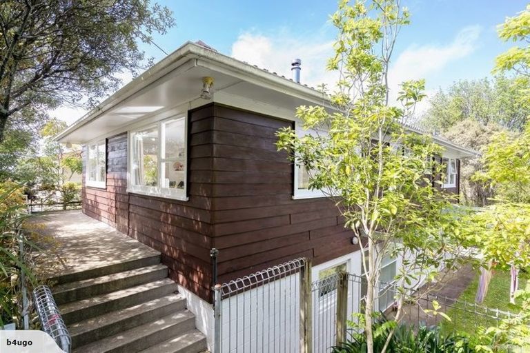 Photo of property in 77 Triangle Road, Massey, Auckland, 0614
