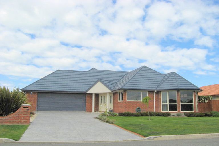 Photo of property in 21 Welsford Street, Woodend, 7610