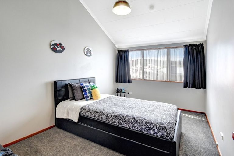 Photo of property in 30 Lynas Street, Outram, 9019