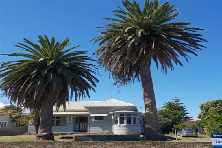 Photo of property in 36 Mosston Road, Castlecliff, Whanganui, 4501