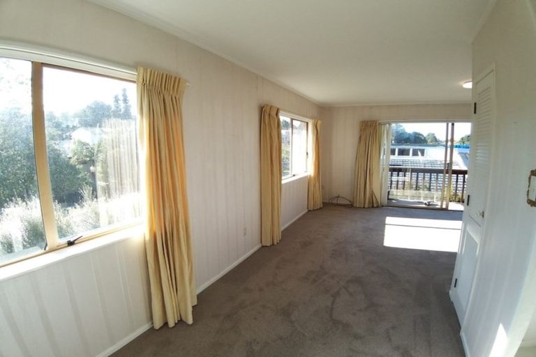 Photo of property in 1/36 Glamorgan Drive, Torbay, Auckland, 0630