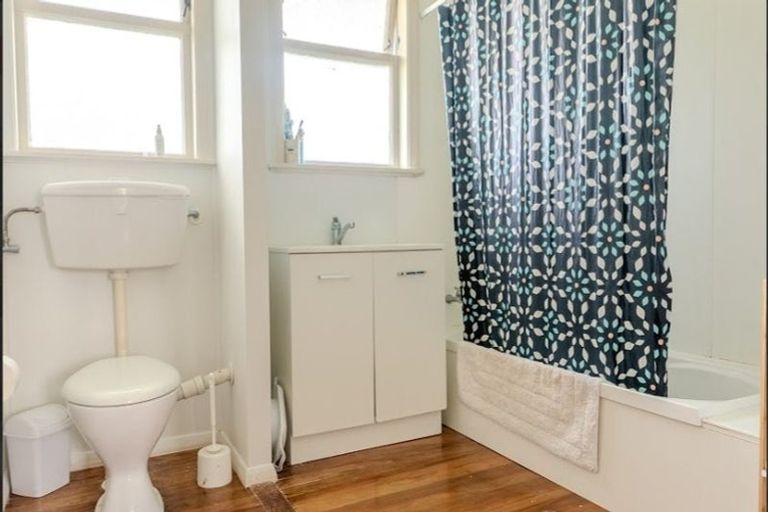 Photo of property in 32 Edinburgh Street, Feilding, 4702