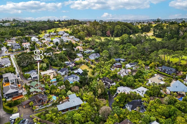 Photo of property in 73m Park Rise, Campbells Bay, Auckland, 0630