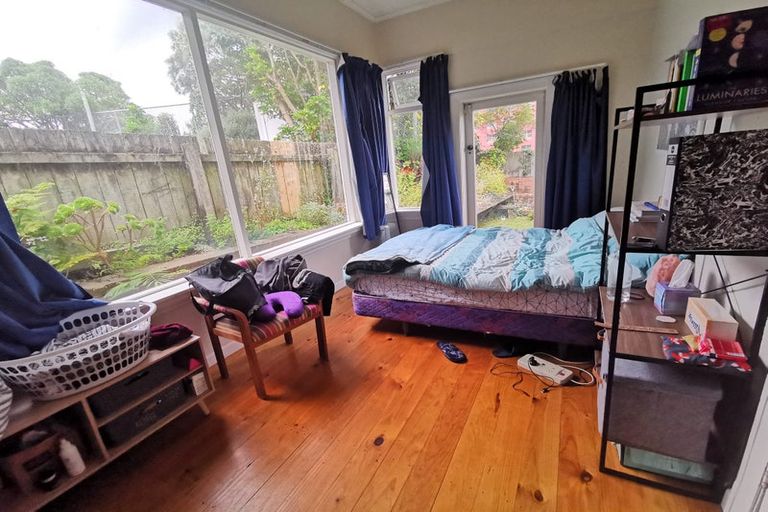 Photo of property in 1/17 Clifton Terrace, Kelburn, Wellington, 6012