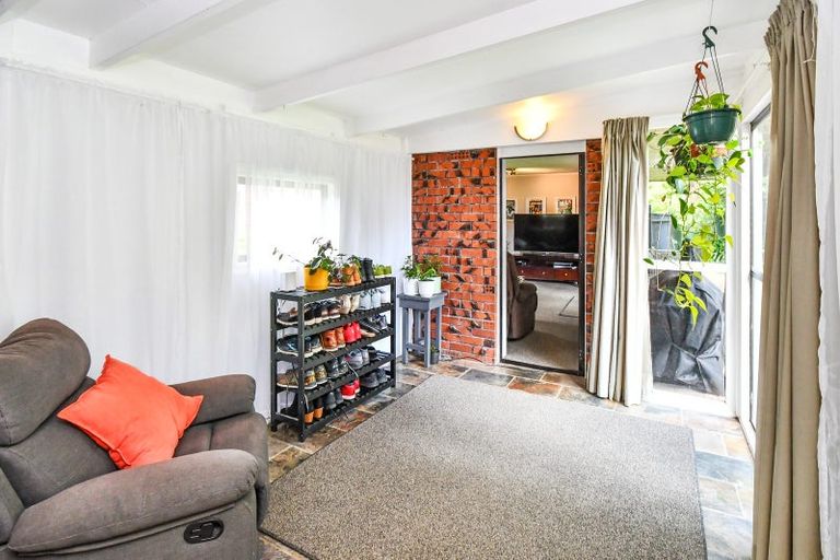 Photo of property in 26 Oakmont Place, Wattle Downs, Auckland, 2103