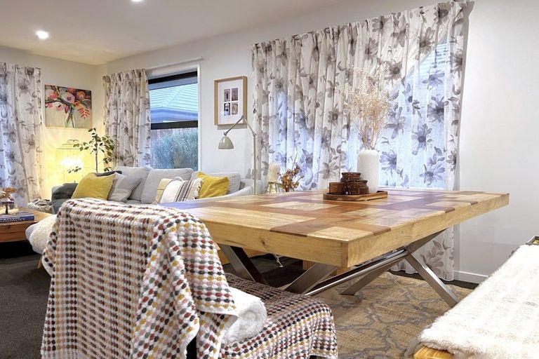 Photo of property in 40 Packard Crescent, Halswell, Christchurch, 8025