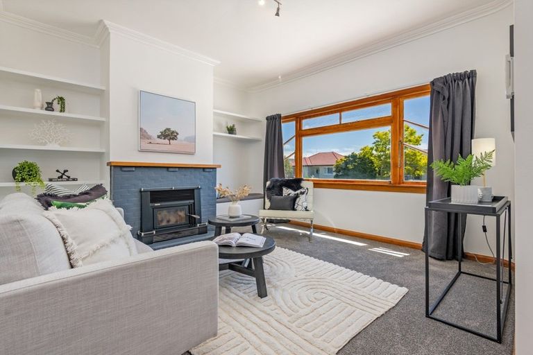 Photo of property in 14a Rewa Street, Takaro, Palmerston North, 4412