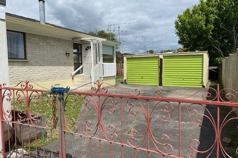 Photo of property in 2/139 Gills Road, Half Moon Bay, Auckland, 2014