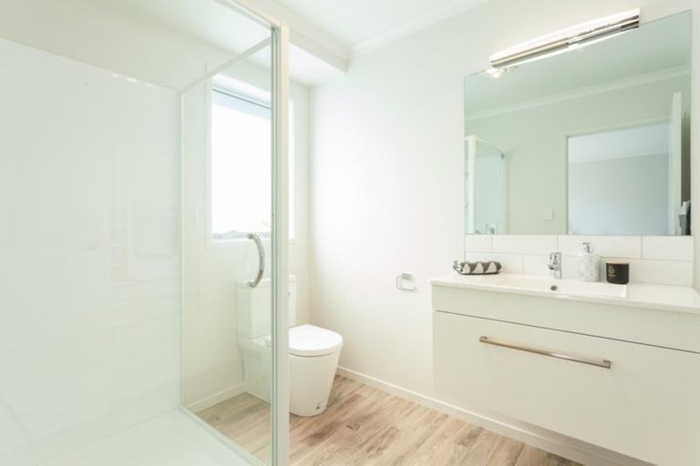 Photo of property in 33 Kotiate Street, Papamoa Beach, Papamoa, 3118