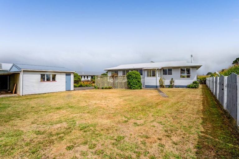 Photo of property in 53 Brennan Place, Opunake, 4616