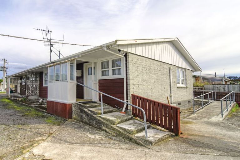 Photo of property in 4/6 Raglan Street, Lansdowne, Masterton, 5810