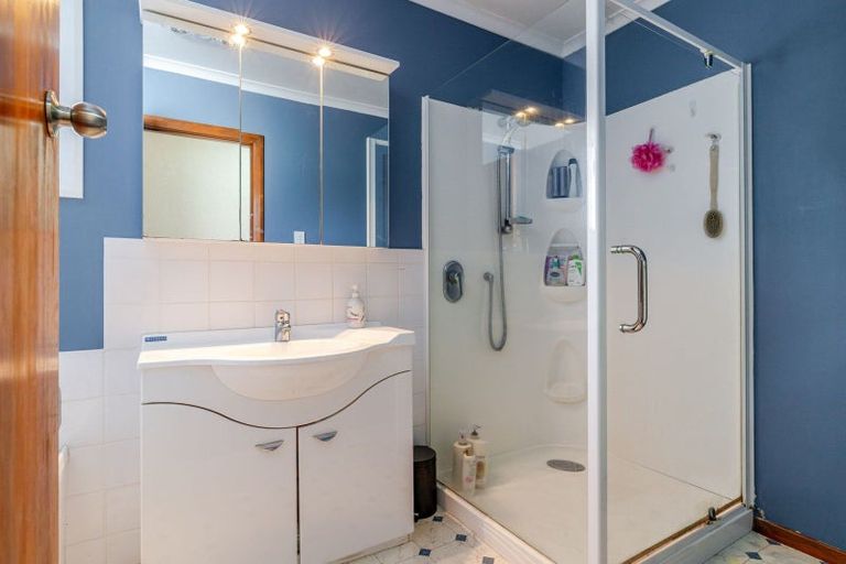 Photo of property in 73 College Street, Awapuni, Palmerston North, 4412