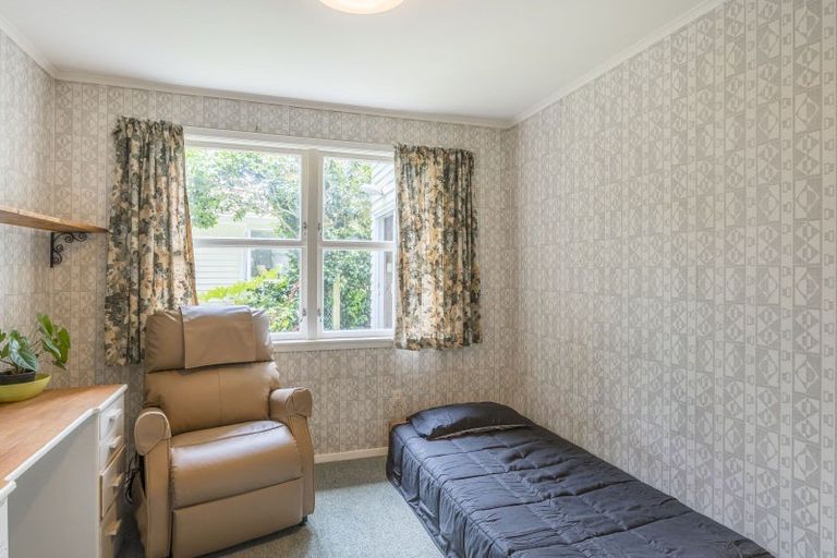 Photo of property in 31 Holyoake Crescent, Avalon, Lower Hutt, 5011