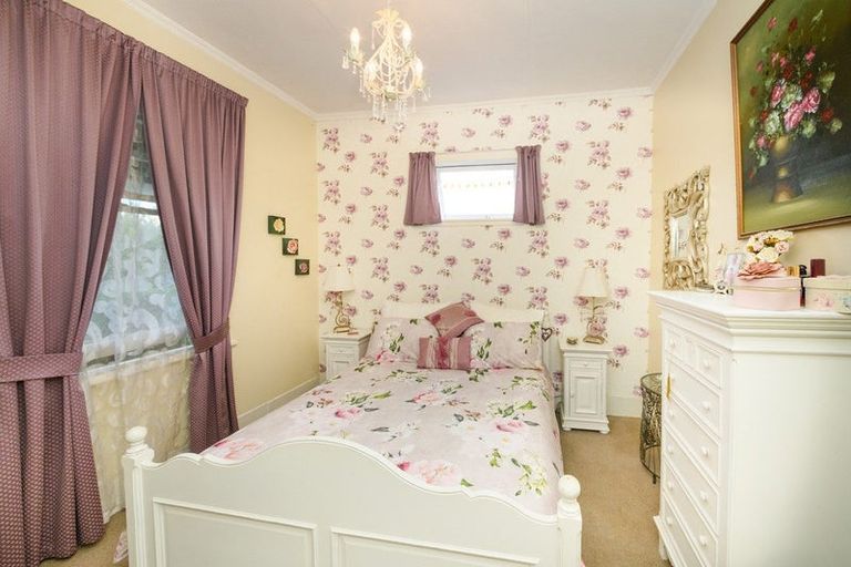 Photo of property in 9 Lambert Street, Marton, 4710