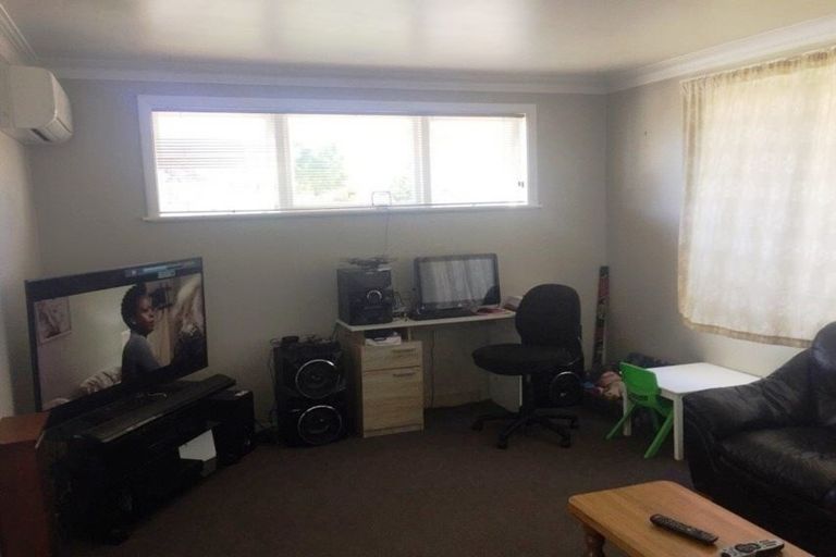 Photo of property in 26 Fraser Crescent, Elderslea, Upper Hutt, 5018