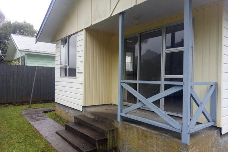 Photo of property in 22 Indiana Grove, Totara Park, Upper Hutt, 5018