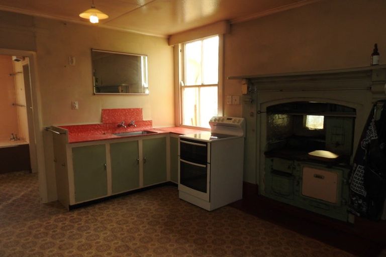 Photo of property in 2 Moa Street, Taihape, 4720