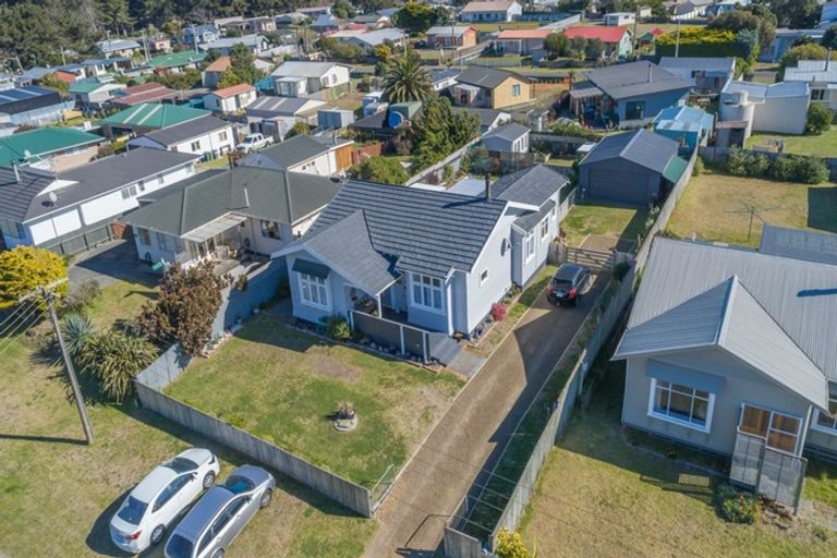 Photo of property in 22 Barling Street, Himatangi Beach, Foxton, 4891