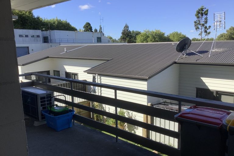 Photo of property in 8 Anzac Parade, Hamilton Central, Hamilton, 3204