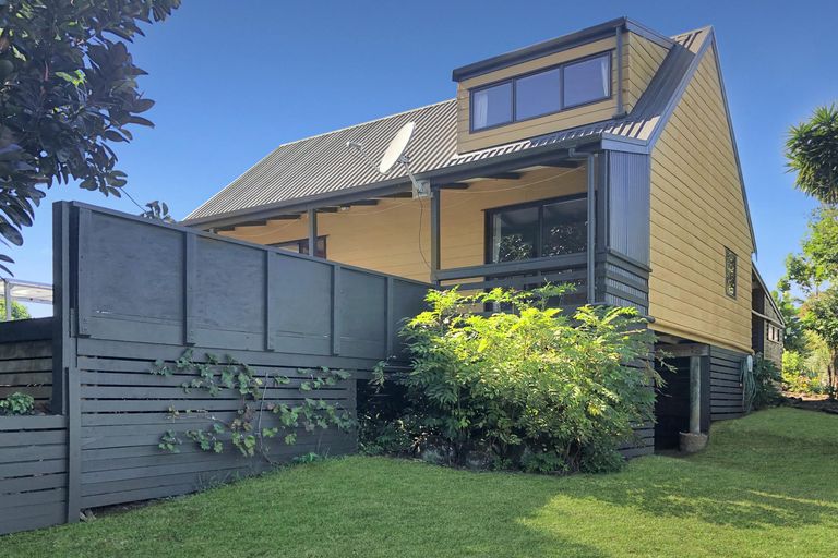 Photo of property in 68 Skudders Beach Road, Kerikeri, 0294