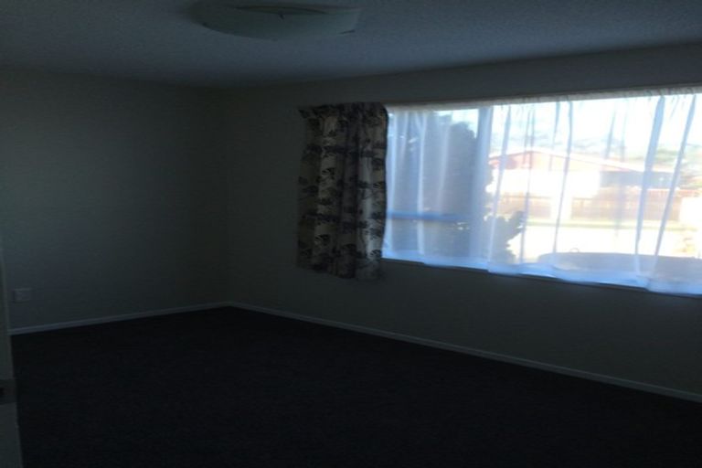 Photo of property in 16 Stacey Place, Woolston, Christchurch, 8062