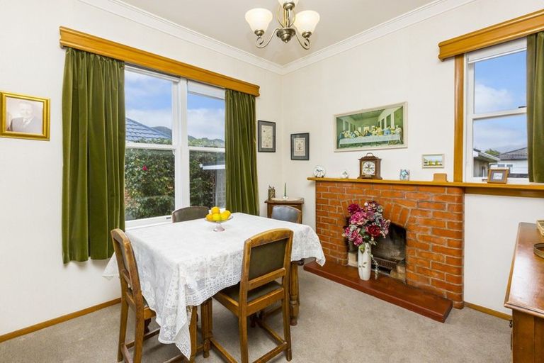 Photo of property in 70 Pine Avenue, Ebdentown, Upper Hutt, 5018